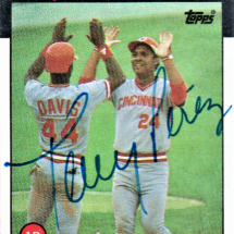 Tony Perez Autograph