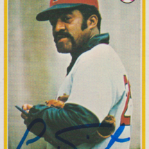 Luis Tiant Autograph